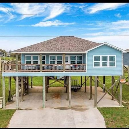 Oceanfront Home Near Hollybeach Cameron エクステリア 写真