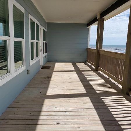Oceanfront Home Near Hollybeach Cameron エクステリア 写真